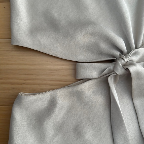 Bec + Bridge Claudia Cut Out Dress in Champagne - Picture 4 of 5